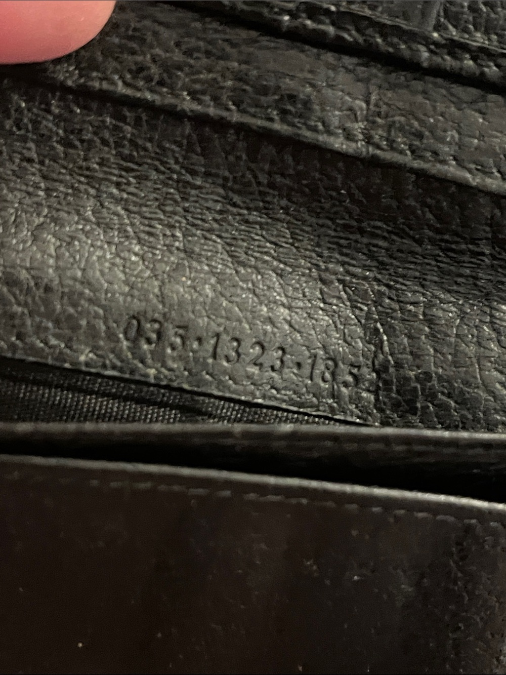 Vintage Gucci Black Leather Long Wallet with Gold D-Ring - Picture 8 of 13